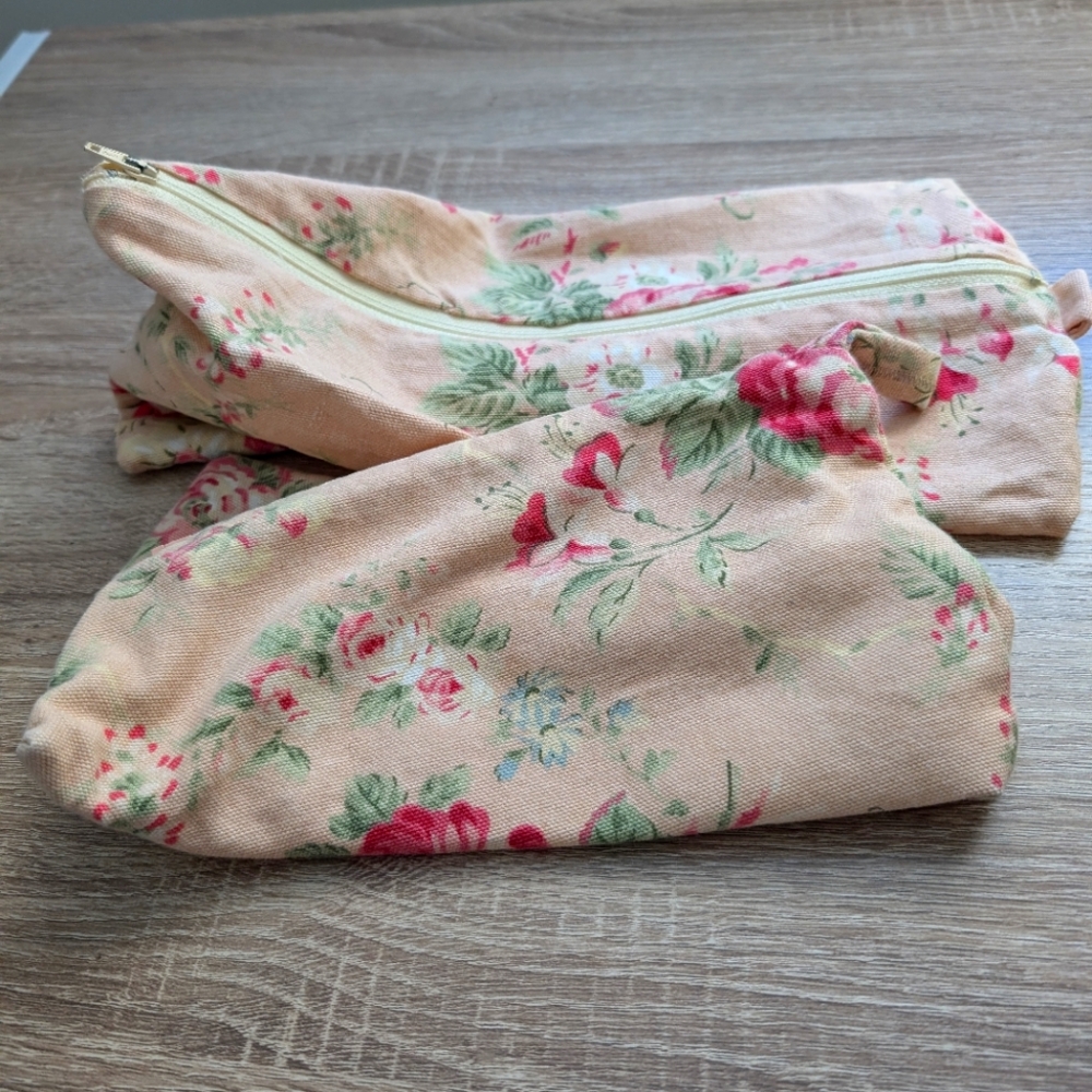 Hand Crafted Bundle of 2 Pink & Green Floral Bags/Makeup Cases cotton/Poly